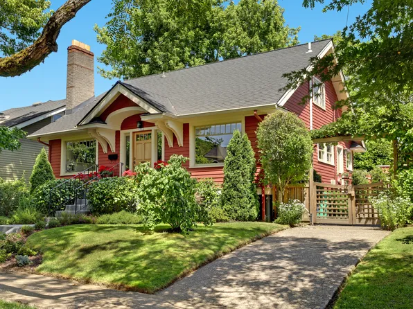1351 SE Flavel St, Portland, OR 97202