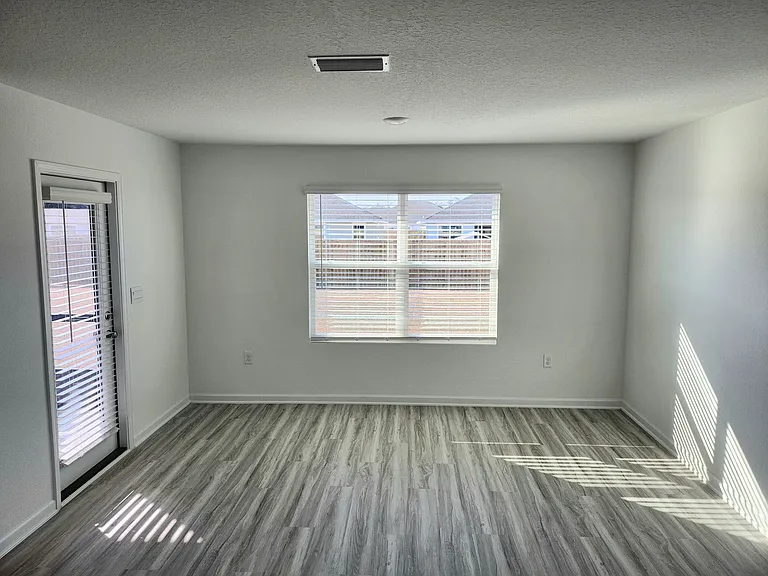 22242 Aleutian Ave — Photo 8