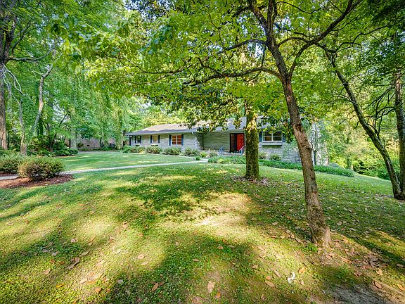 2nd image of 1201 Woodland Ave