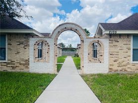 2105 W Western Dr, Edinburg, TX