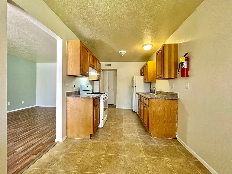 Casa Del Arroyo Apartments — Photo 3