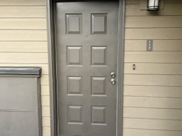 15827 NE Leary Way APT B117, Redmond, WA 98052
