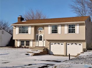 100 Ponderosa Dr, Oregon, OH 43616