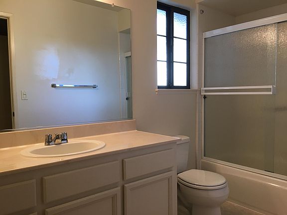 5th image of 18962 Sara Park Cir