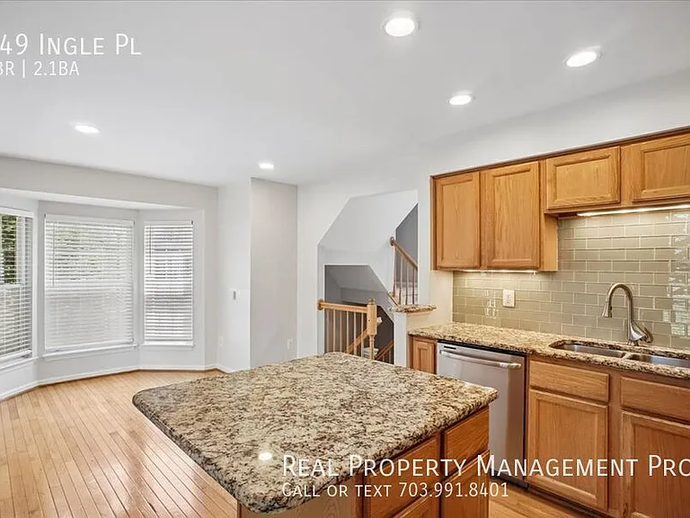 149 Ingle Pl — Photo 6