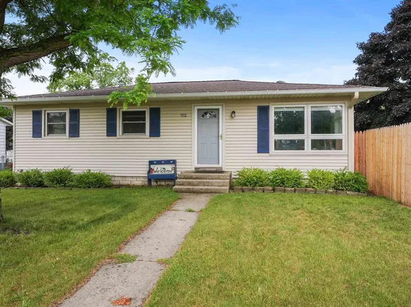 702 Rose St, Traverse City, MI 49686