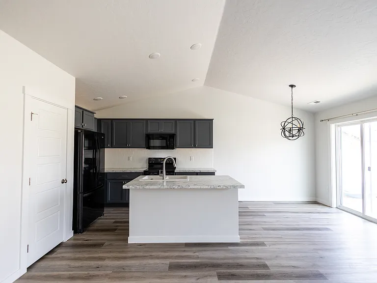 3540 W Early Light Dr — Photo 11