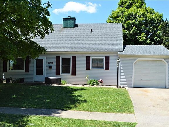 2nd image of 1208 N Fairview Dr
