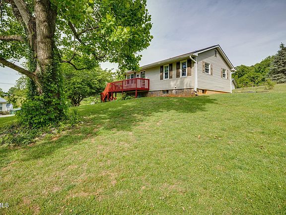 2nd image of 126 Country Hills Dr