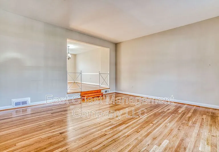6149 Dunroming Rd — Photo 2