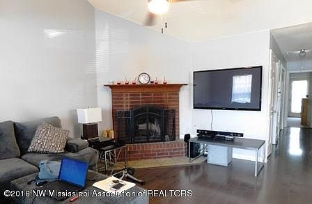 2nd image of 2770 Brachton Cv W