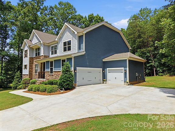 2nd image of 125 Sweet Grass Ln