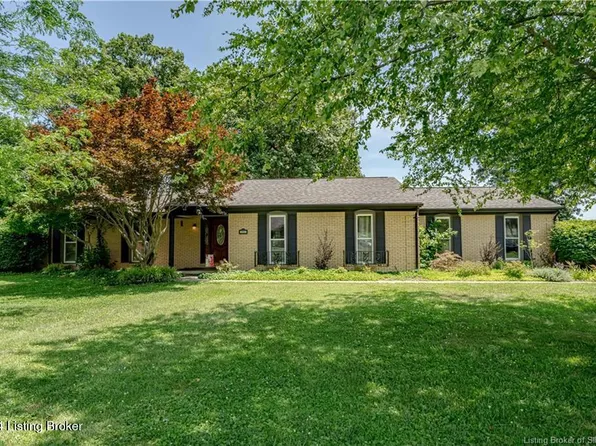 2439 S College Hills Dr, Hanover, IN 47243