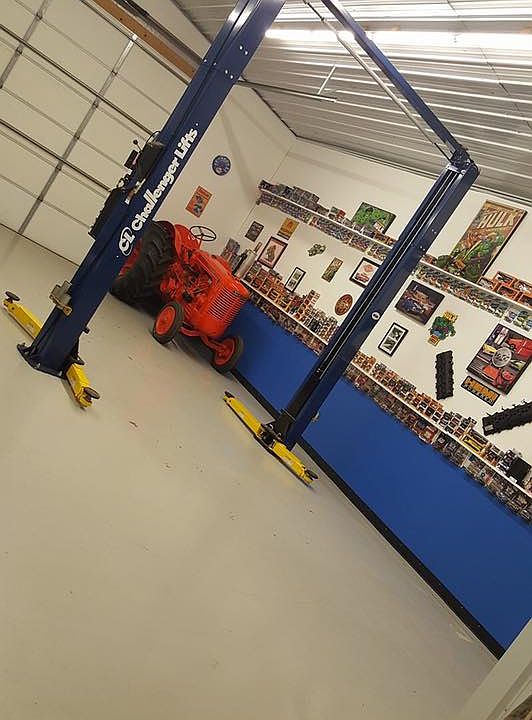 Detached Shop/Garage