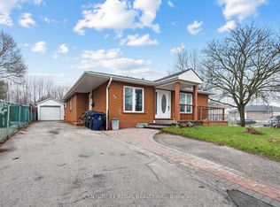82 Crow Trl, Toronto, ON M1B 1X9