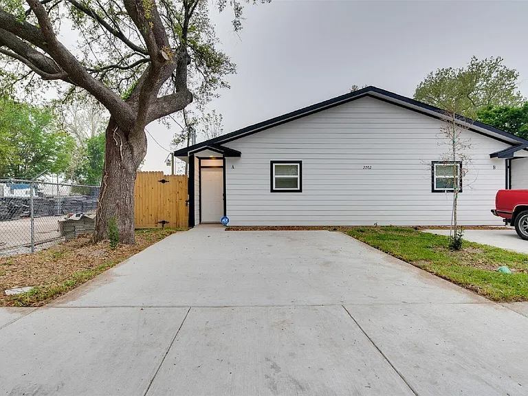 2702 Reid St #A — Photo 1