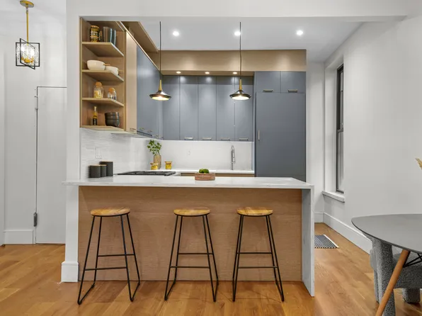 636 Warren Street image 1 of 16