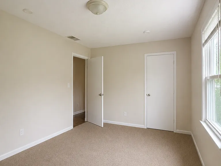 3805 S Valmore Ave — Photo 23
