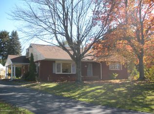 129 E Cardinal Dr, Lock Haven, PA 17745