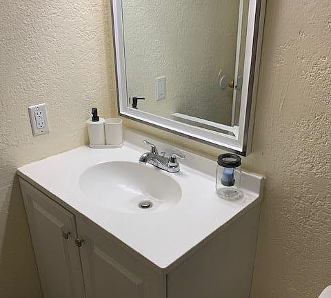 3rd image of 8214 W SELLS Drive