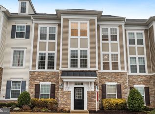 8172 Falls Grove Dr #18, Manassas, VA 20111