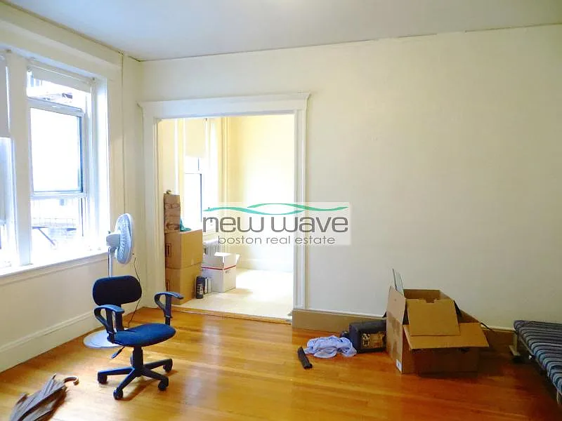 Building Photo - 1171 Boylston St #22