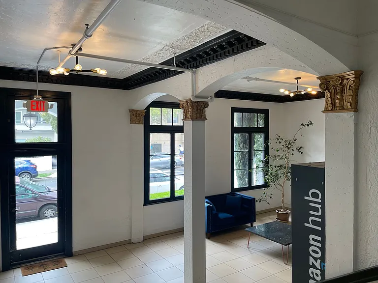 Val D' Kingsley LLC — Photo 7