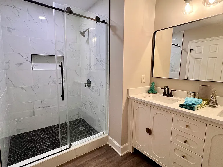 3405 Old Anderson Rd #102B — Photo 6