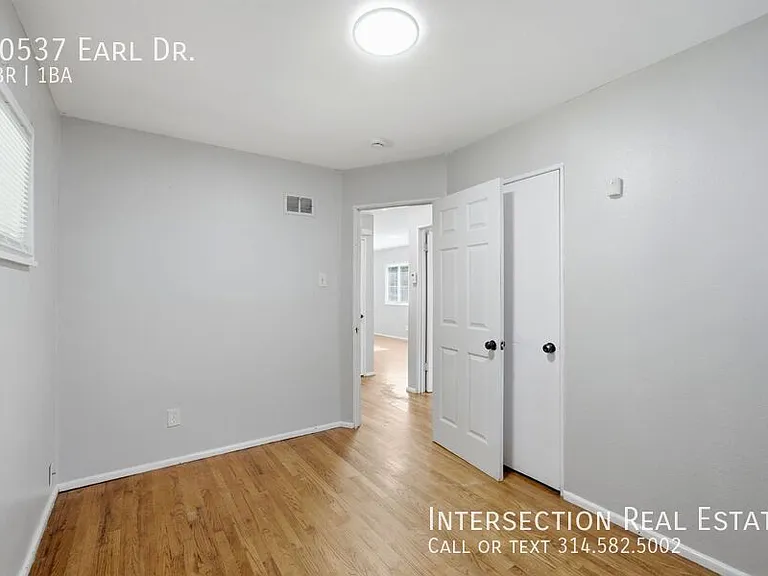 10537 Earl Dr — Photo 15