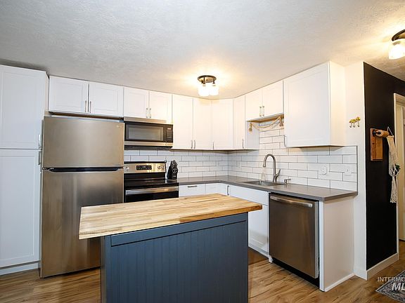 4th image of 10534 W Fox Ridge Dr