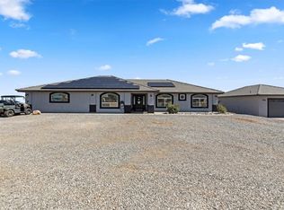 7122 Braceo St, Oak Hills, CA 92344