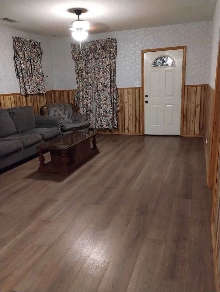 2 bed, 1.5 bath, 1348 sqft, $1,100 — Photo 3