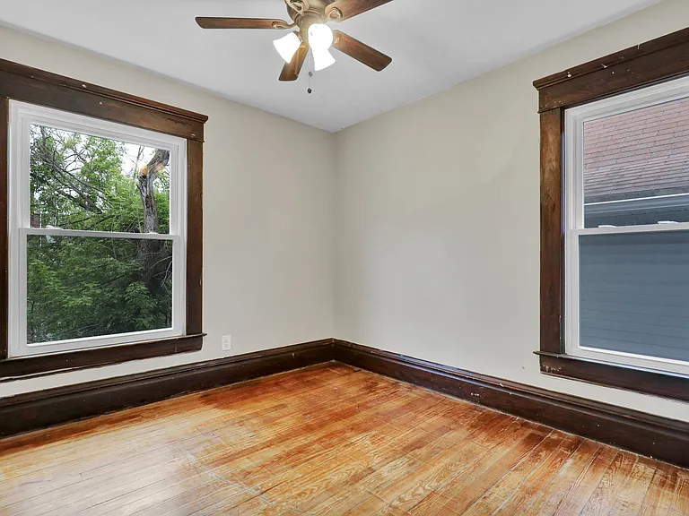 505 W Lenawee St — Photo 13