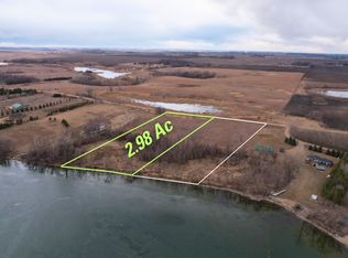 21586 Lake Ave, Morris, MN 56267