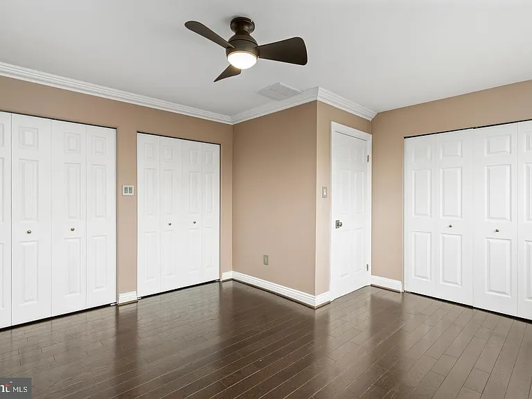 2419 Boston St — Photo 32