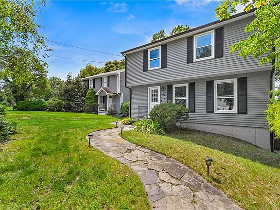 2nd image of 39 Okinawa Ave