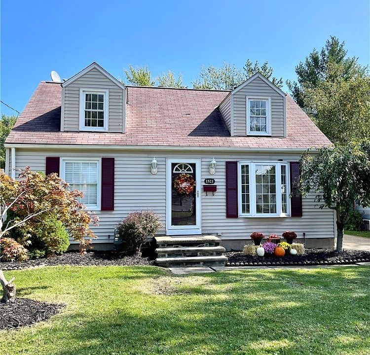 1521 Ohio Ave, Lorain, OH 44052 Zillow
