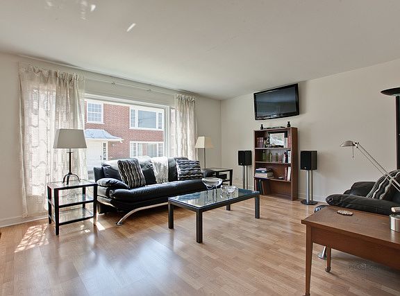 5th image of 1450 Plymouth Pl APT 1W