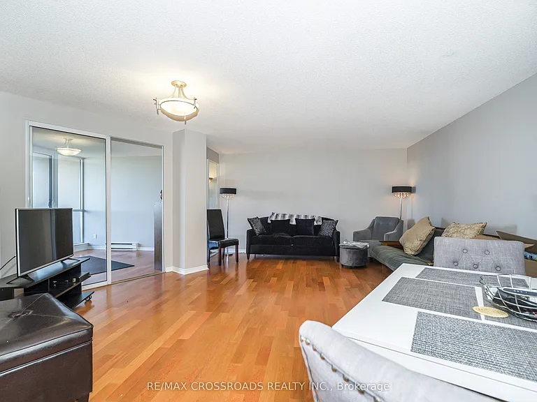 10 Guildwood Pkwy #1132 — Photo 23