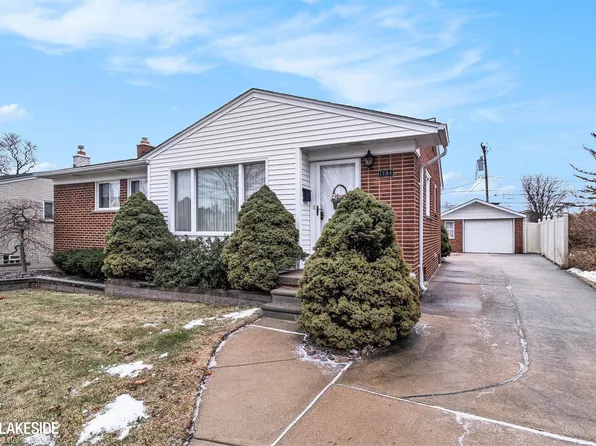1184 N Stephen Ave, Clawson, MI 48017