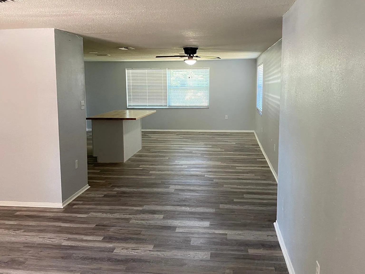 3 bed, 1610 sqft, $1,800 — Photo 3