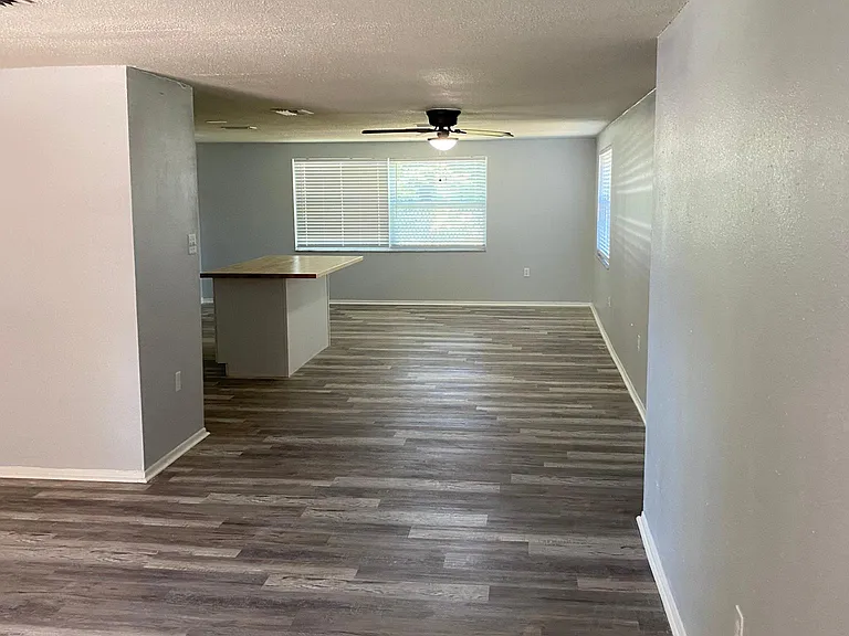 7221 San Salvadore Dr — Photo 3