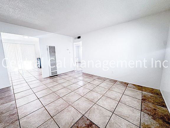 3rd image of 611 Wilson Ave
