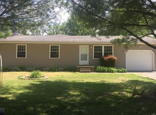 33 Edgebrook St, Centralia, IL 62801