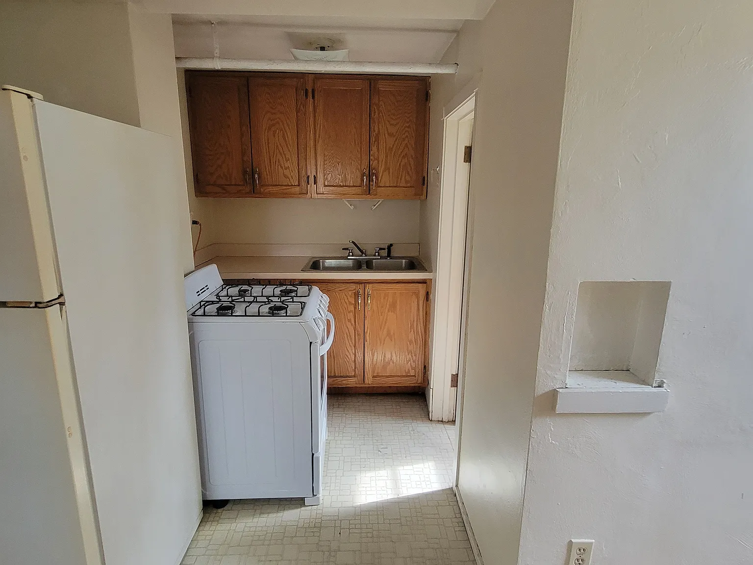1 bed, $680 — Photo 3