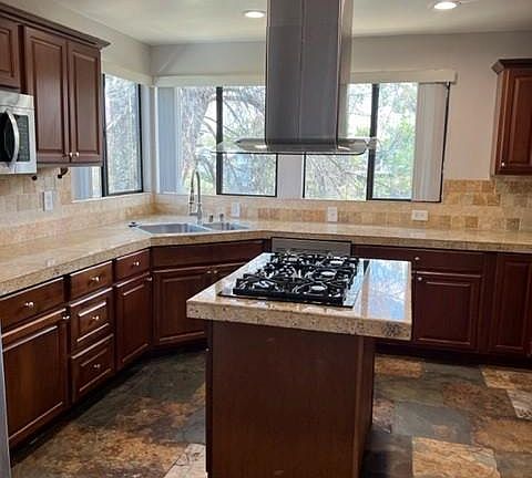 3rd image of 3686 Alexia Pl