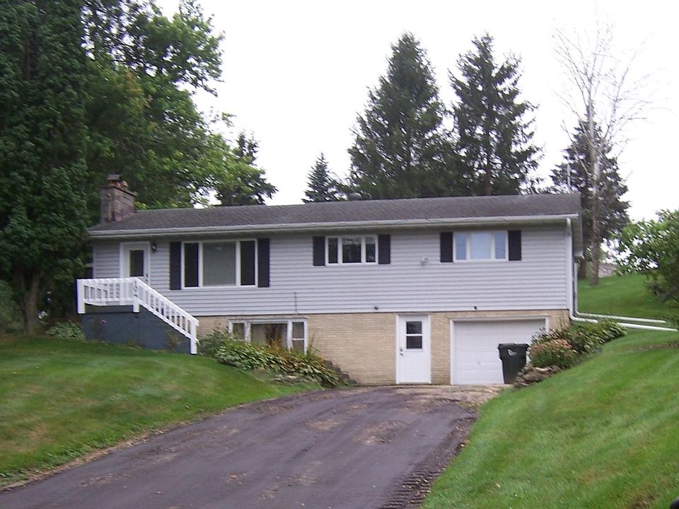 1st image of 104 Barbara Cir