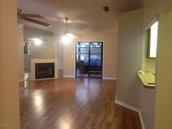 3rd image of 85 Debarry Ave APT 3051