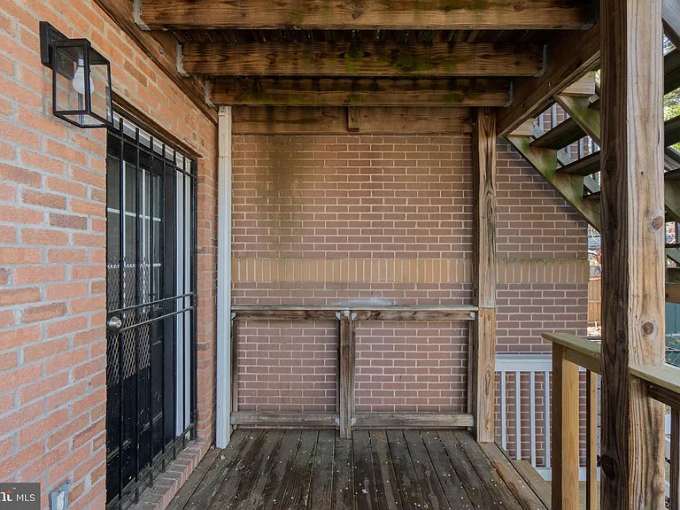 1829 Providence St NE #B — Photo 3