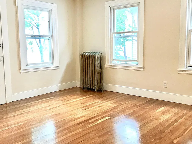 367 Cambridge St — Photo 9